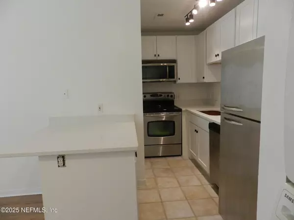 Jacksonville, FL 32224,13703 RICHMOND PARK DR #2110