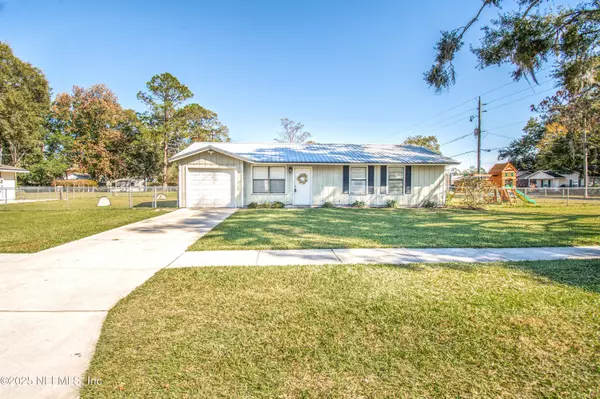 311 N 4TH ST, Macclenny, FL 32063