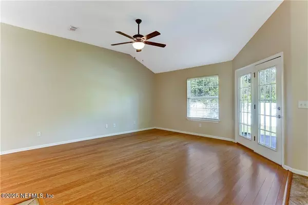 Fernandina Beach, FL 32034,862 E PARKVIEW PL E