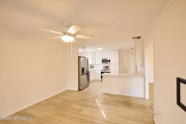 Jacksonville, FL 32250,3789 LUTH DR E