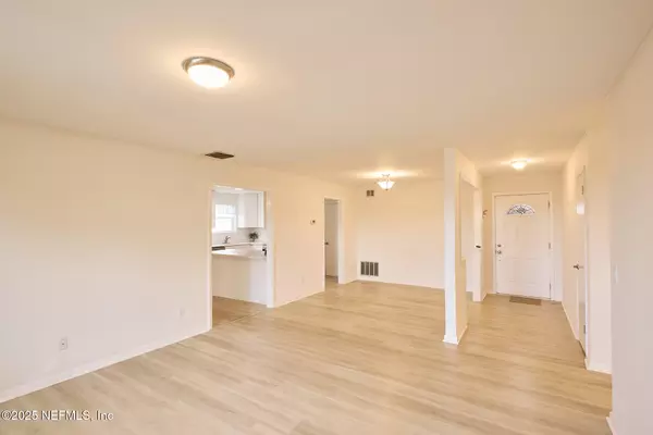 Jacksonville, FL 32250,3789 LUTH DR E