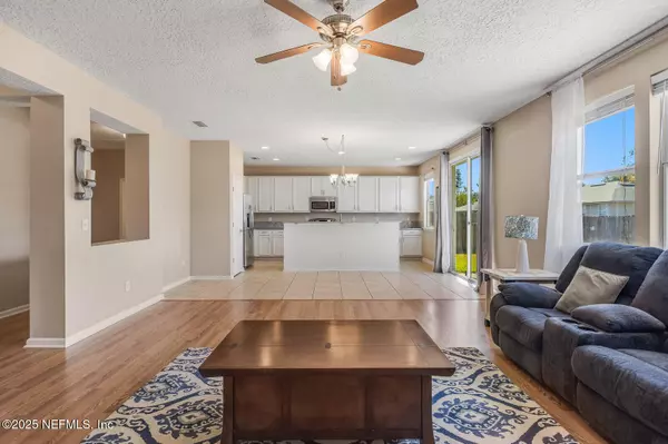 Yulee, FL 32097,76073 LONG POND LOOP