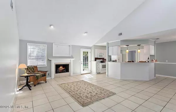 Jacksonville, FL 32257,3386 CHRYSLER DR