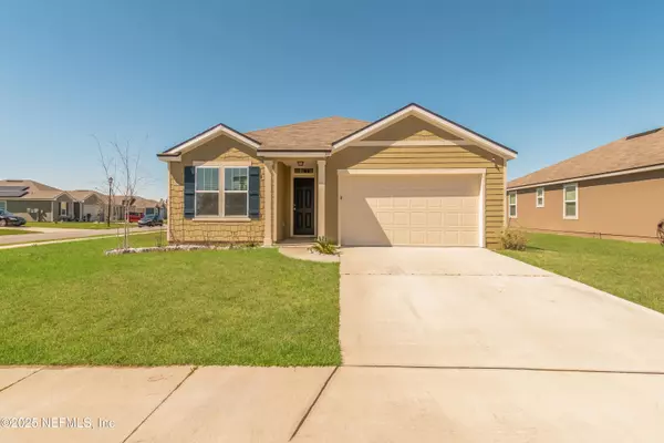 15697 SADDLED CHARGER DR, Jacksonville, FL 32234