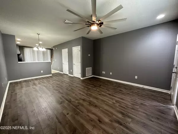 Jacksonville, FL 32256,8145 SUMMERSIDE CIR