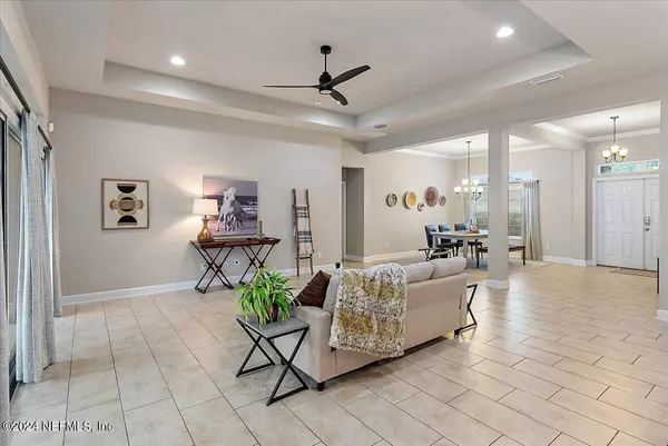 Jacksonville, FL 32223,2718 HAIDEN OAKS DR