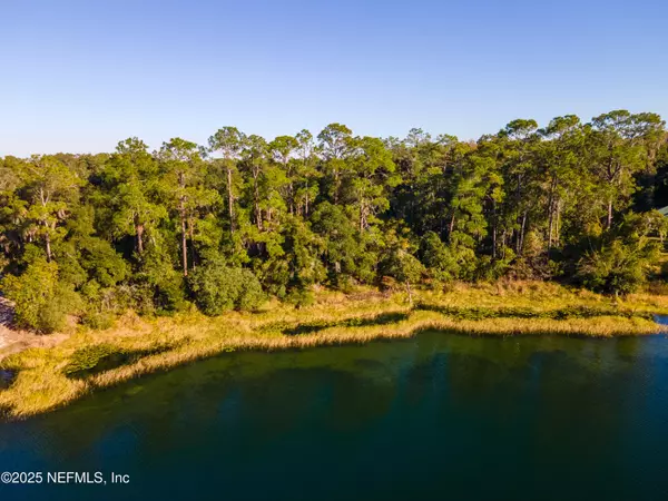 301 N WEST ST, Interlachen, FL 32148