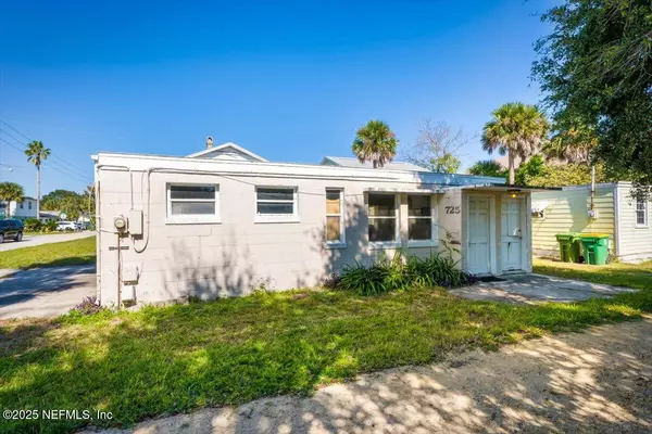 Jacksonville, FL 32250,725 5TH ST N