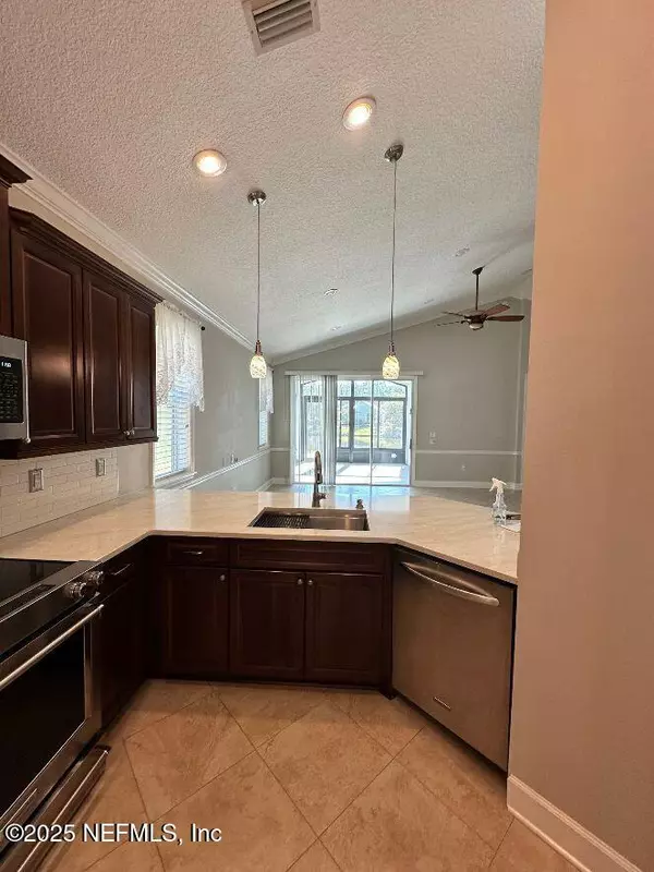 St. Augustine, FL 32092,943 HAZELTINE CT