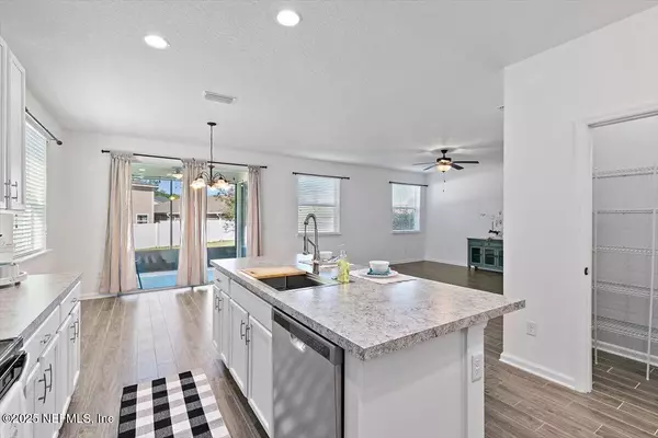 Jacksonville, FL 32258,15055 RAIN LILY ST