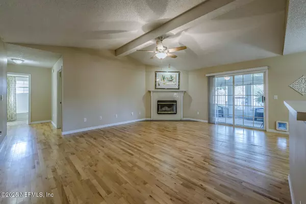 Jacksonville, FL 32224,4570 BLUE STREAM LN N