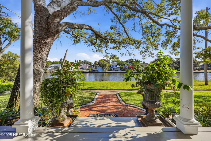 153 WASHINGTON ST, St. Augustine, FL 32084