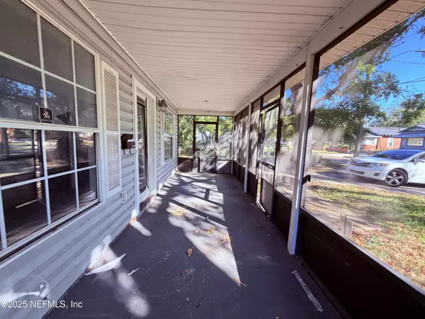 Jacksonville, FL 32209,1813 W 5TH ST