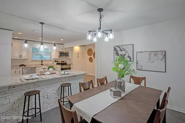 Orange Park, FL 32065,763 ASHWOOD ST