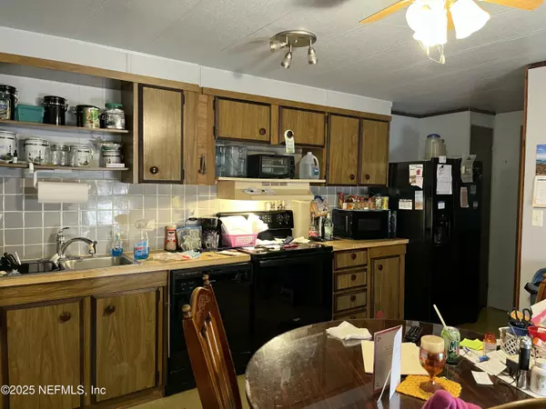 Crescent City, FL 32112,101 HUMMINGBIRD TRL