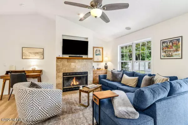 Fernandina Beach, FL 32034,639 GAINES LN