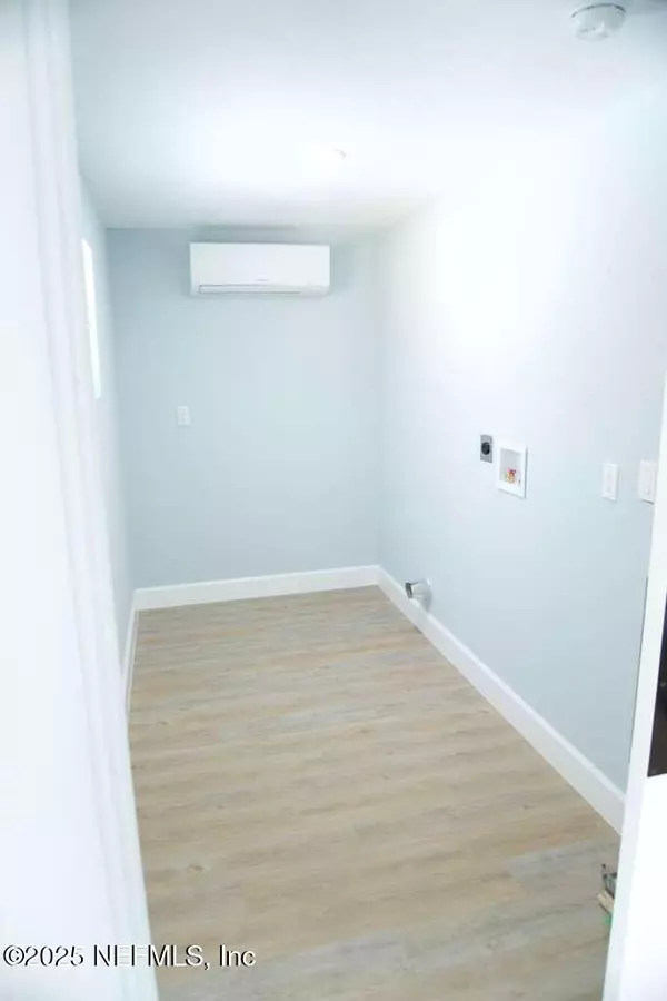 Jacksonville, FL 32208,5201 LOCKSLEY AVE