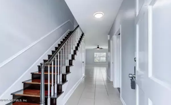 Jacksonville, FL 32257,9252 SAN JOSE BLVD #2002