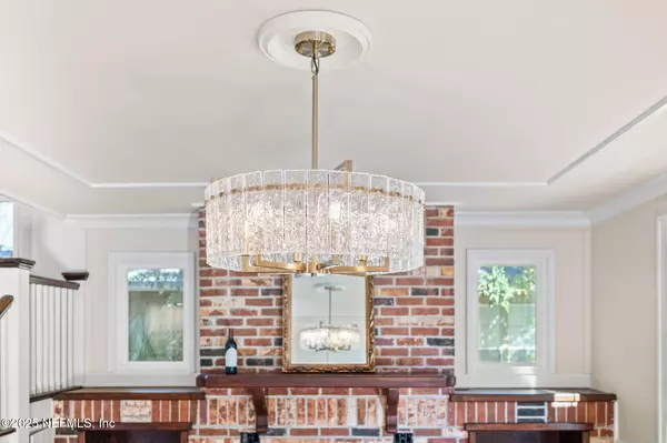 St. Augustine, FL 32084,142 WASHINGTON ST