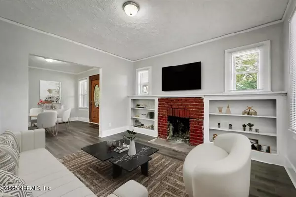 Jacksonville, FL 32208,805 LYNTON ST