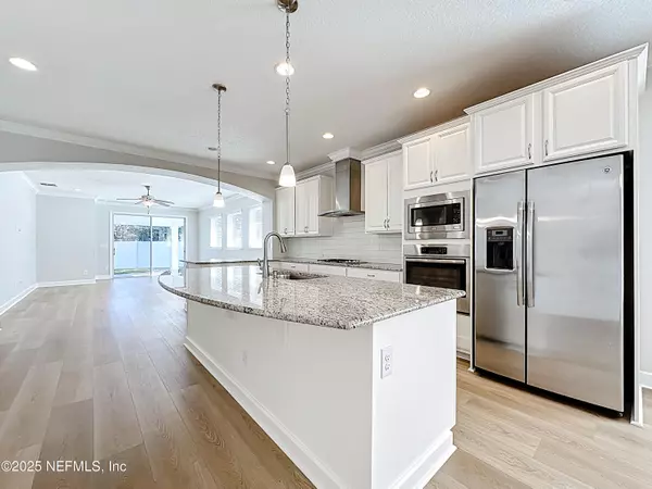 Ponte Vedra, FL 32081,206 PARK LAKE DR