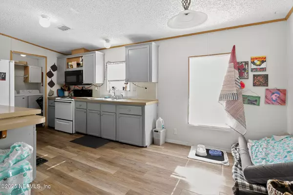 Palatka, FL 32177,136 E MOCCASIN CREEK LN