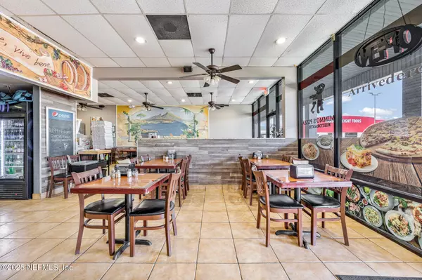 Merritt Island, FL 32952,325 E MERRITT ISLAND CSWY