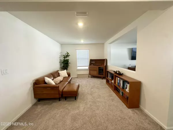 Jacksonville, FL 32221,960 PANTHER LAKE Pkwy