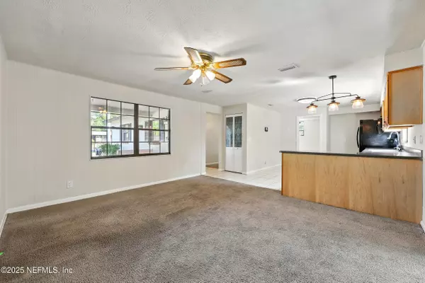 Orange Park, FL 32073,588 MADEIRA DR