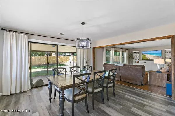 Jacksonville, FL 32211,1535 DALEWOOD DR