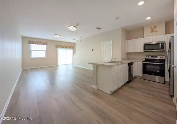 Jacksonville, FL 32222,7804 MERCHANTS WAY