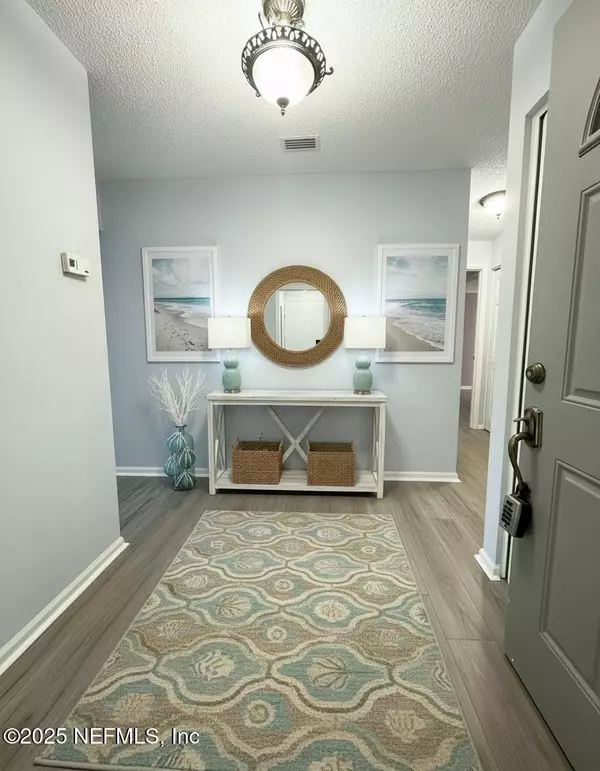 Jacksonville, FL 32257,3801 CROWN POINT RD #3082