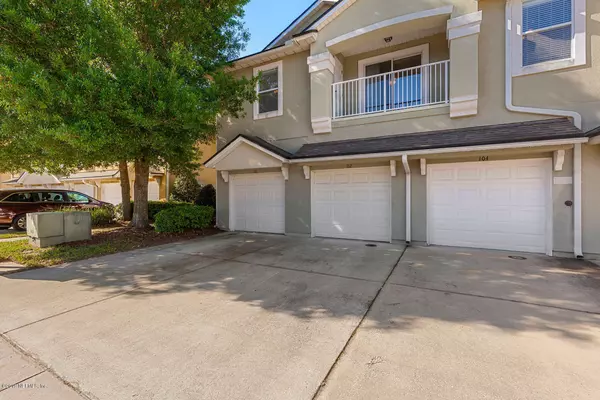 Jacksonville, FL 32256,8204 WHITE FALLS BLVD #111