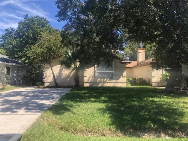 141 JASMINE ST, Atlantic Beach, FL 32233