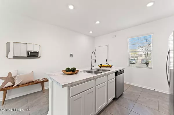 Jacksonville, FL 32256,8330 ASTEROID ST