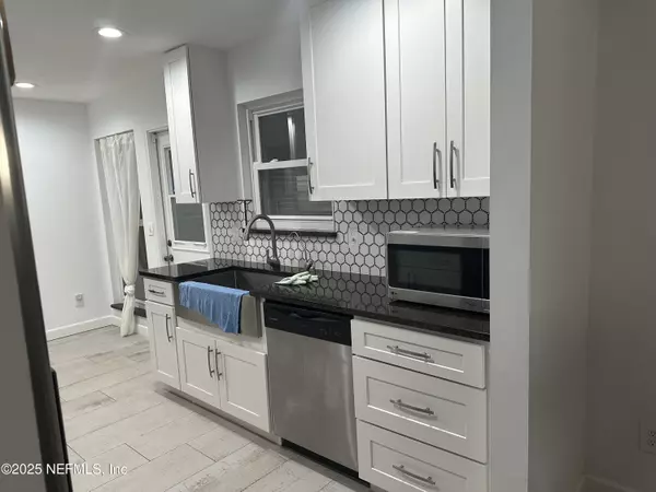 Jacksonville, FL 32277,7335 FLORAL RIDGE DR