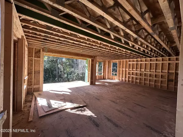 Atlantic Beach, FL 32233,740 SHERRY DR