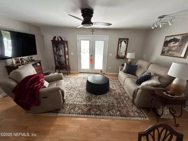 Atlantic Beach, FL 32233,310 7TH ST