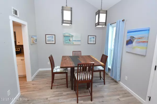 Jacksonville, FL 32250,3924 PETITE DR W