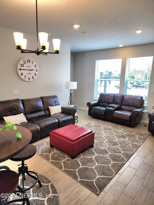 Jacksonville, FL 32204,1071 FARWELL ST