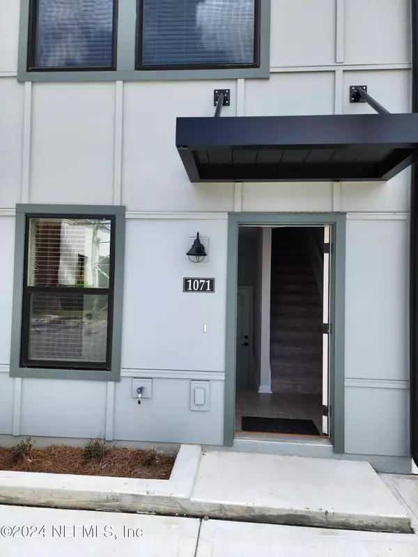 Jacksonville, FL 32204,1071 FARWELL ST