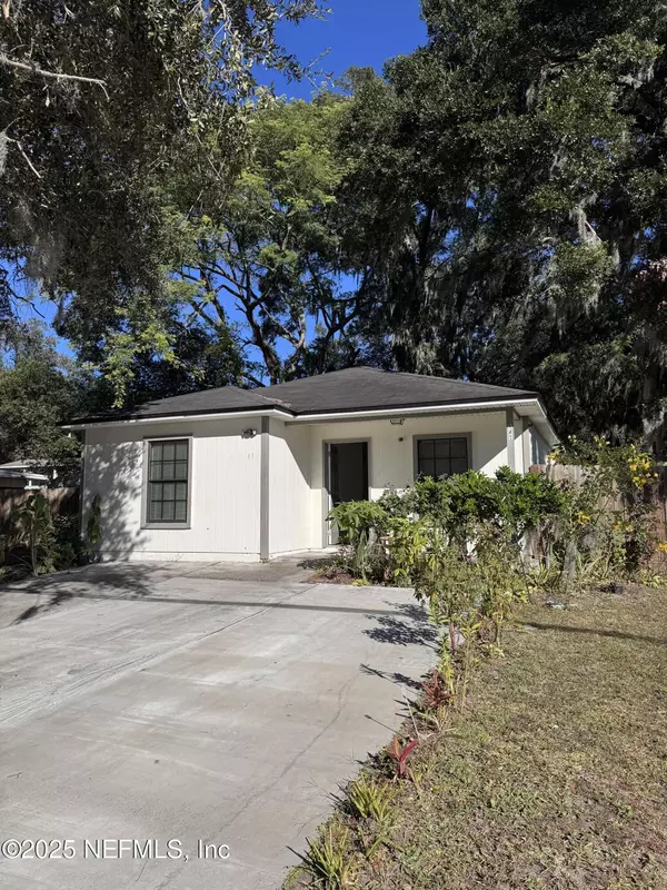 Jacksonville, FL 32211,241 PECAN ST