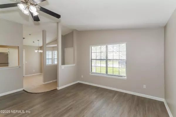 Jacksonville, FL 32244,7453 AMANDAS CROSSING DR N