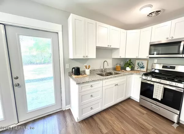 Jacksonville, FL 32210,2203 BETSY DR