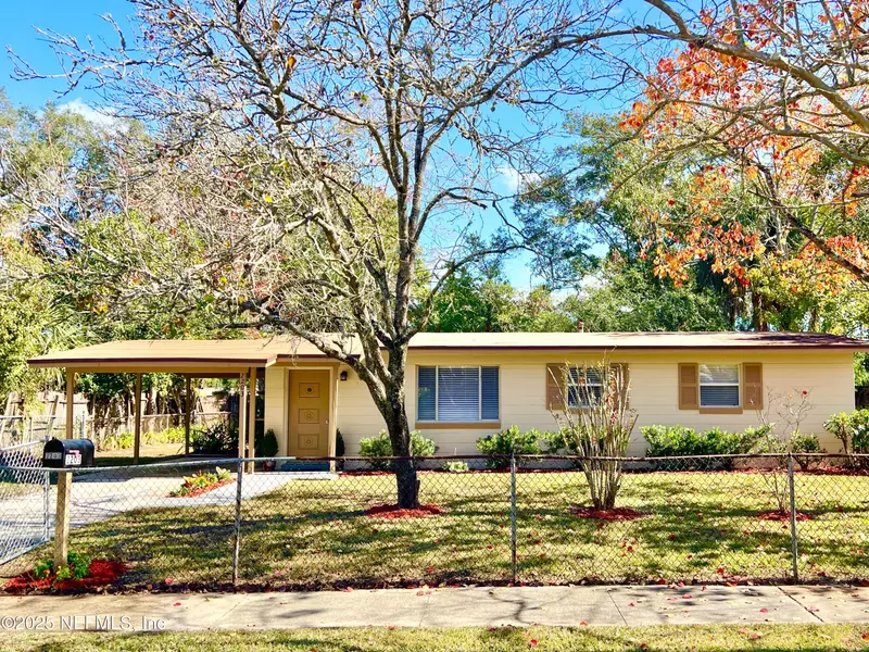 2203 BETSY DR, Jacksonville, FL 32210