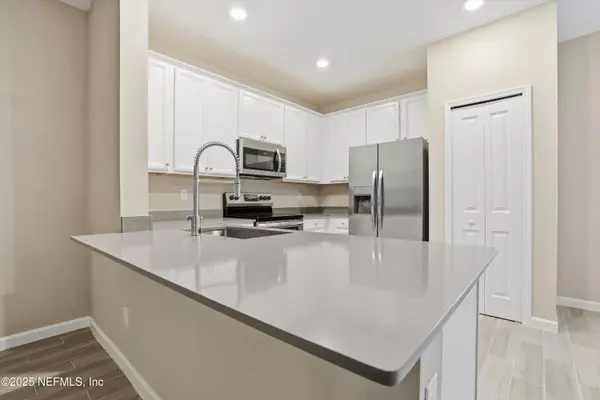 Jacksonville, FL 32233,2595 SANDY DUNE DR