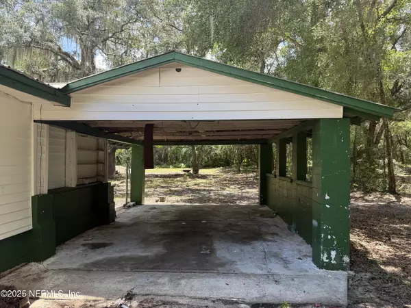 Pomona Park, FL 32181,225 PLEASANT ST