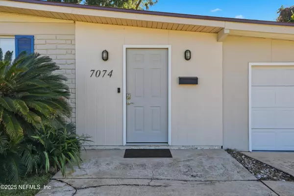 Jacksonville, FL 32277,7074 BARKWOOD DR