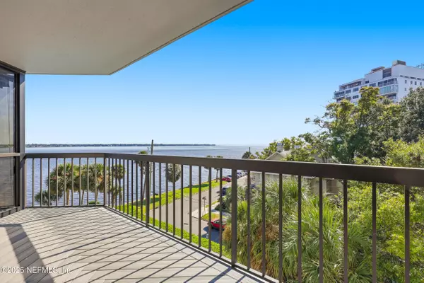 Jacksonville, FL 32204,505 LANCASTER ST #4D