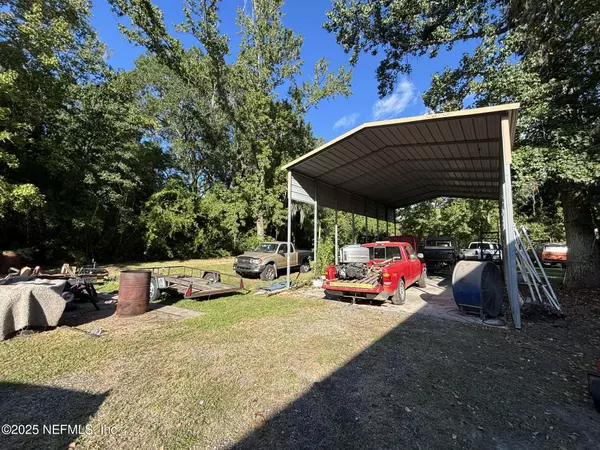 Starke, FL 32091,13813 S HWY 301